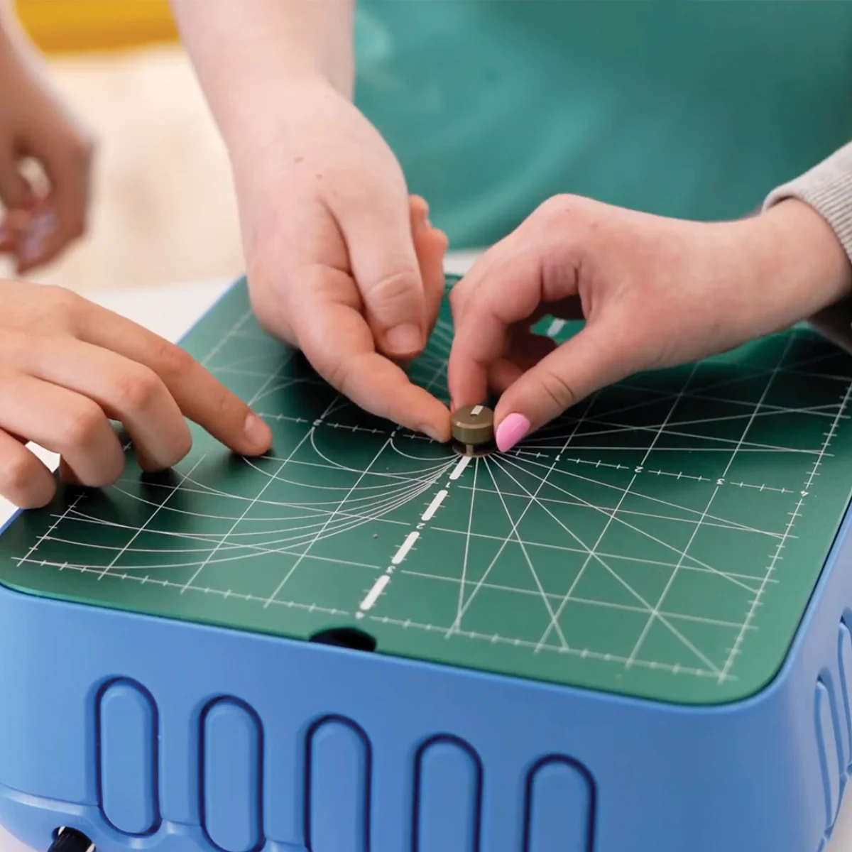 ChompSaw (with Hole Punch & Scoring Tool) (UK) - Image 3